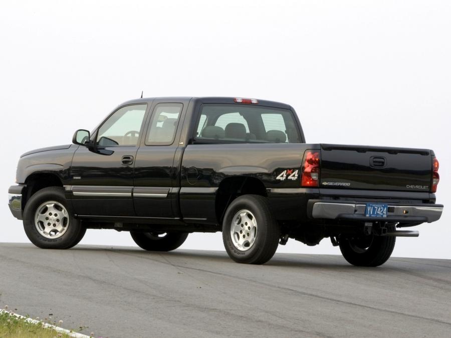 Chevrolet Silverado Hybrid Extended Cab 2004 года  (фото 2 из 9)